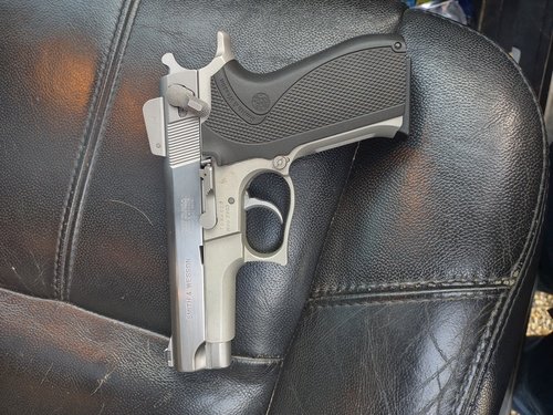 Smith & Wesson 9mm