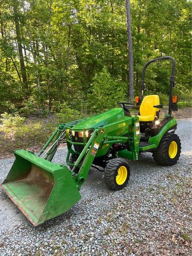 John Deere 1025r