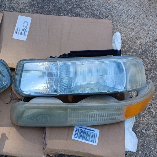 Classified Listing Suburban Tahoe Headlights Front Turn