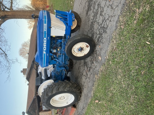 1982 Ford 2310 Tractor 