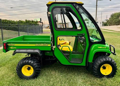 John Deere HPX Gator 4X4 Fully Enclosed