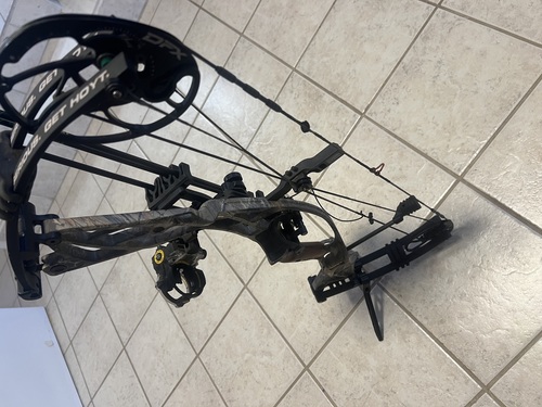 Hoyt Defiant 30